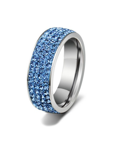 Luxusní ocelový prsten Crystal Pavé se světle modrými krystaly z chirurgické oceli (316L) 