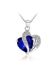 Krásný rhodiovaný přívěsek ve tvaru dvojitého srdce se zirkony a s krystalem s imitací safíru